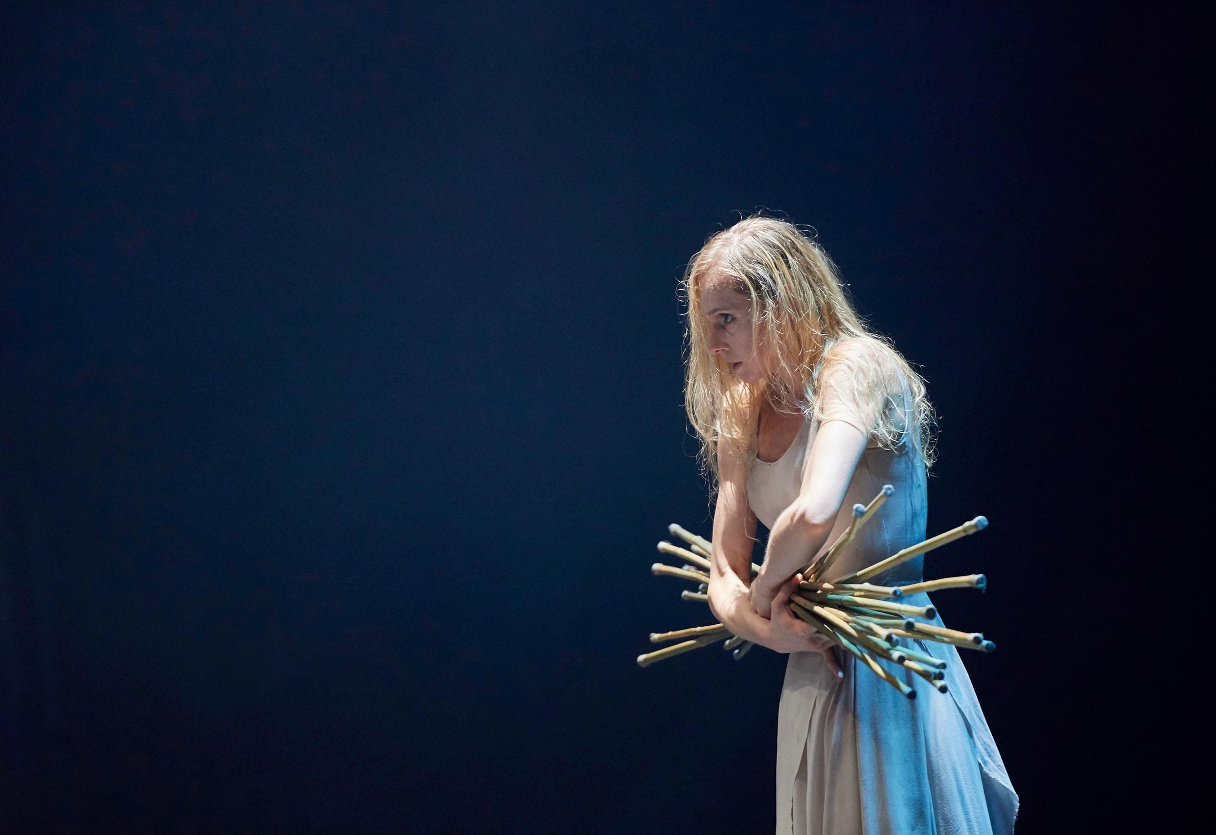 Stina-Quagebeur-in-Akram-Khan's-Giselle-(c)-Laurent-Liotardo
